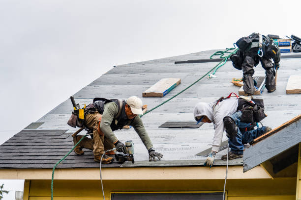 Professional Gutter Installation technician working in Weatogue, CT
